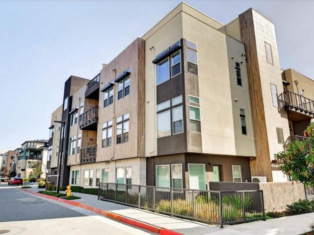 Condo for sale in San Mateo, California