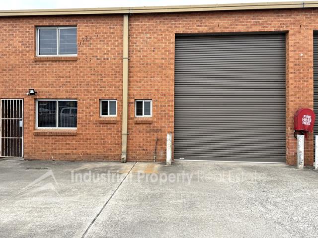 Warehouse for rent in Wetherill Park, Sydney