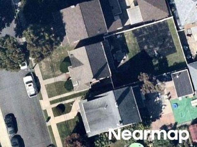 House for sale in Queens, Arverne