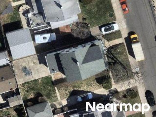 House for sale in Queens, Arverne