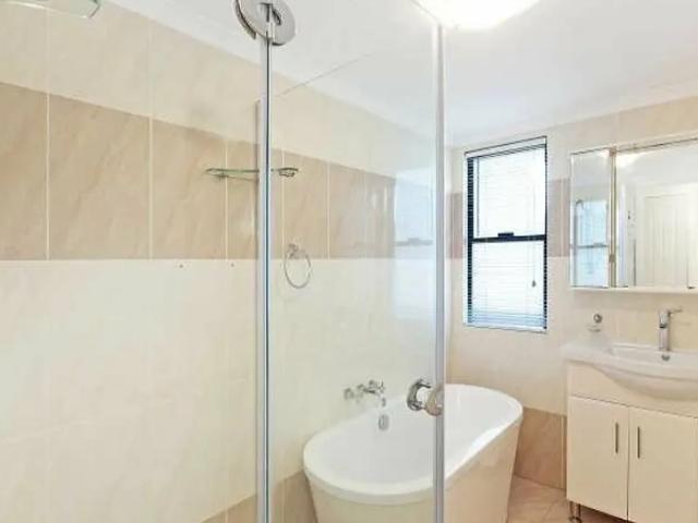 Apartment for rent in Railway Estate