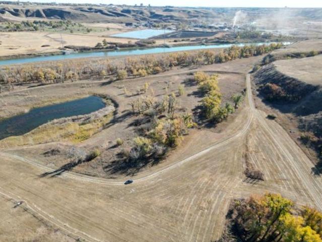 Farm for sale in Coalhurst, Lethbridge County