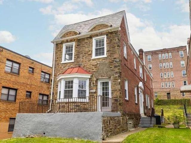 House for sale in Philadelphia, Pennsylvania