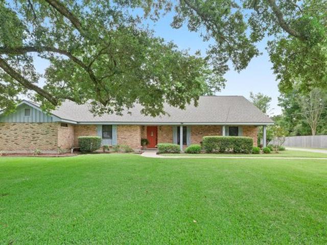 House for sale in Saint Martin, Louisiana