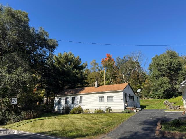 House for sale in Medway, Town of New Baltimore