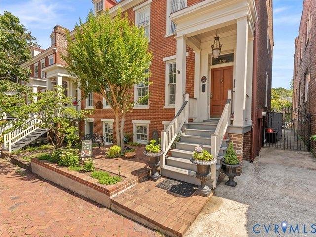 Townhouse for sale in Virginia