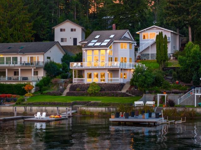 House for sale in Grapeview