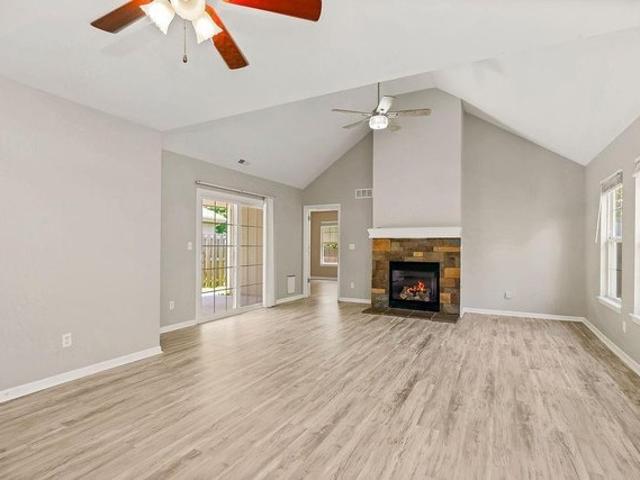 Townhouse for sale in Kansas