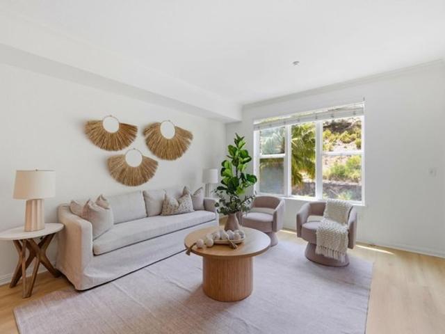 Condo for sale in San Mateo, California