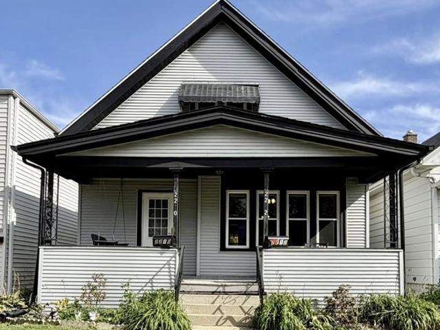 House for sale in West Allis, Milwaukee County