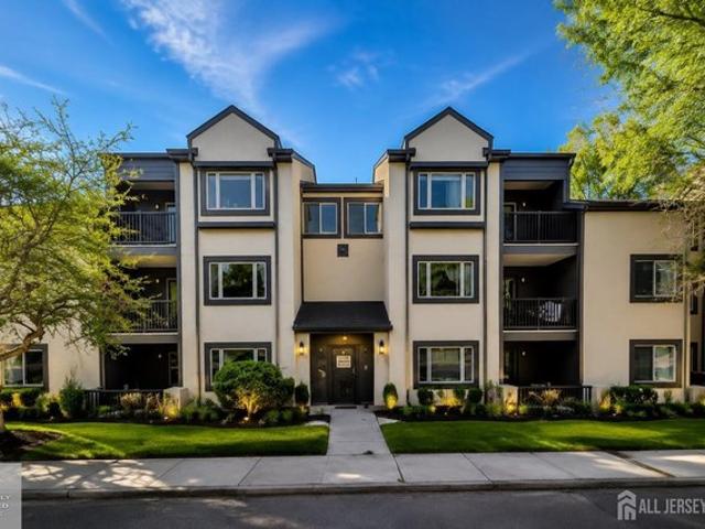 Condo for sale in Plainsboro, New Jersey