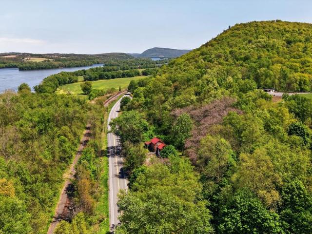 House for sale in Dalmatia, Pennsylvania