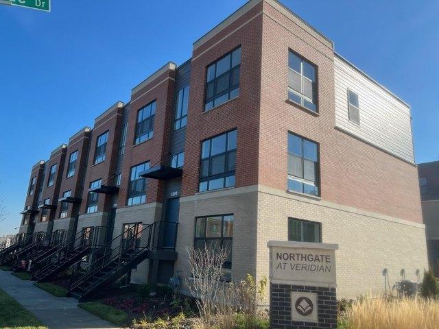 Townhouse for sale in Schaumburg, Illinois