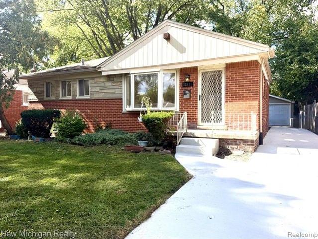 House for sale in Oak Park, Oakland County