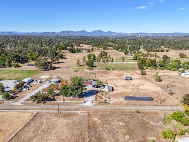 House for sale in Palo Cedro, Shasta County