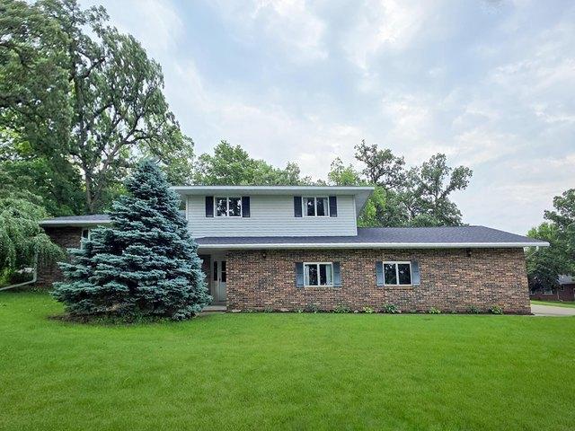 House for sale in Manchester, Iowa
