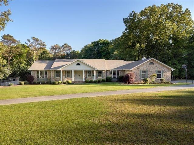 House for sale in Russellville, Alabama