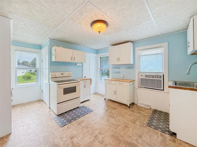House for sale in Lake City, Pennsylvania