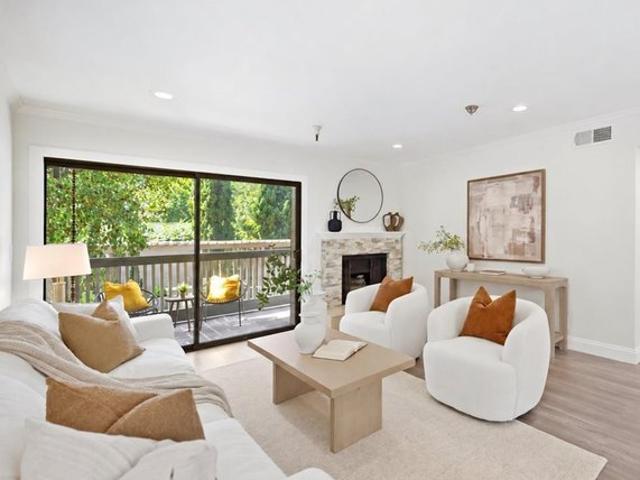 Condo for sale in Mountain View, California