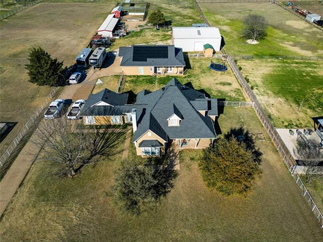 House for sale in Ellis, Texas