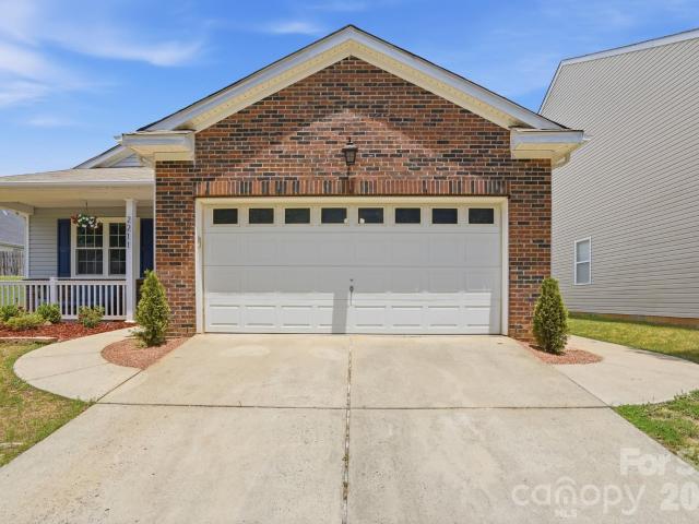 House for sale in Mecklenburg, North Carolina