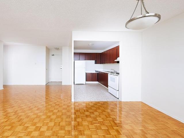 Apartment for rent in Cooksville, Mississauga