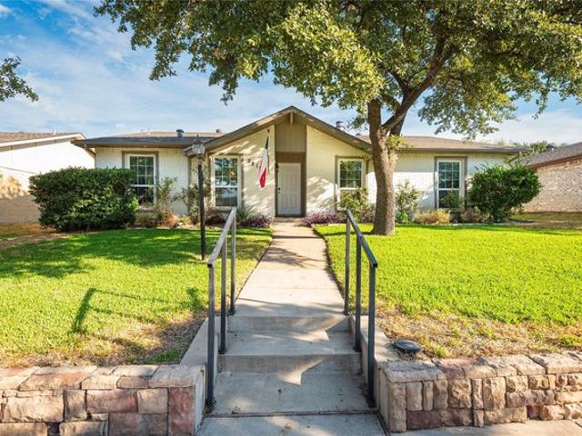 House for sale in Carrollton, Texas