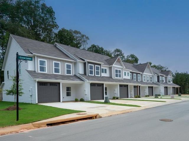 Townhouse for sale in Woodstock, Alabama