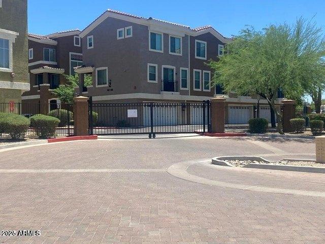 Townhouse for sale in Laveen, Arizona