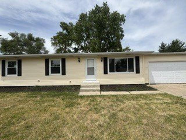 House for sale in Mchenry, Illinois