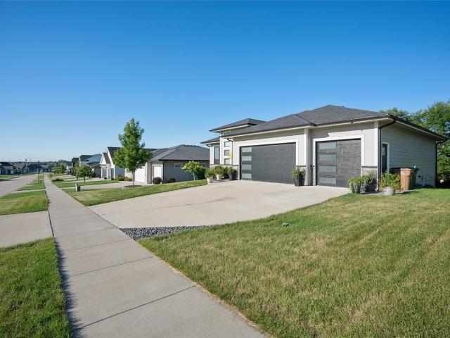 House for sale in Heritage at Grimes, Grimes