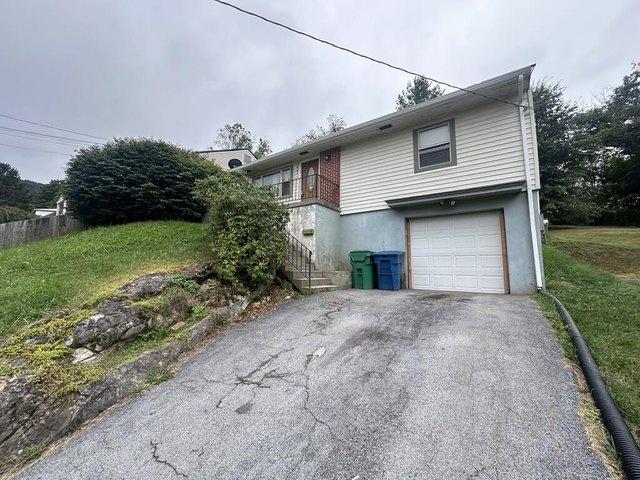 House for sale in Bluefield, Mercer County