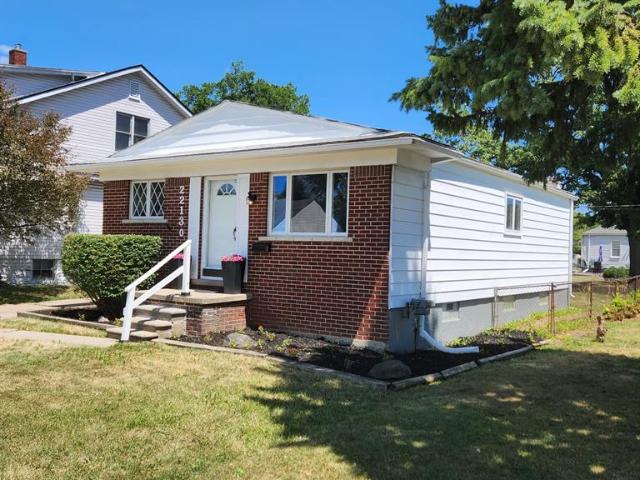House for sale in Eastpointe, Michigan