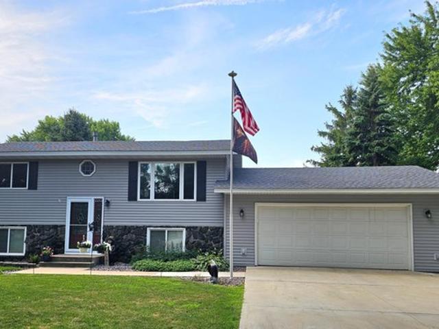House for sale in Willmar, Minnesota