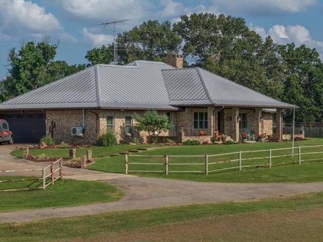 House for sale in Titus, Texas