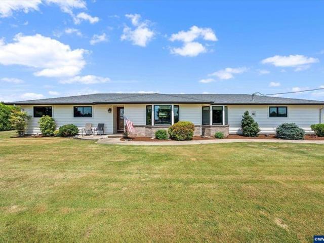 House for sale in Oregonia