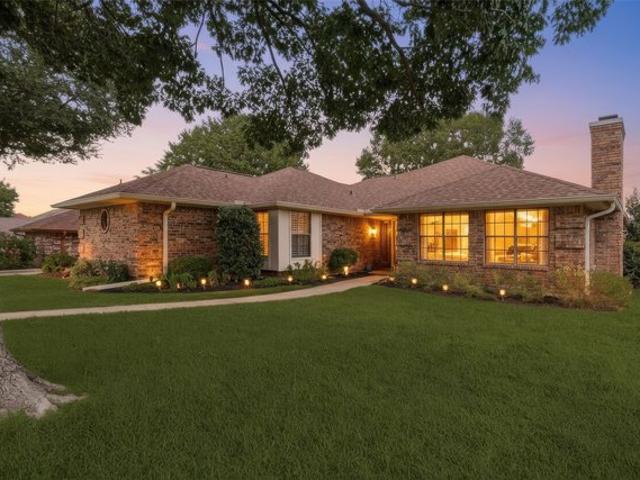 House for sale in Bedford, Texas