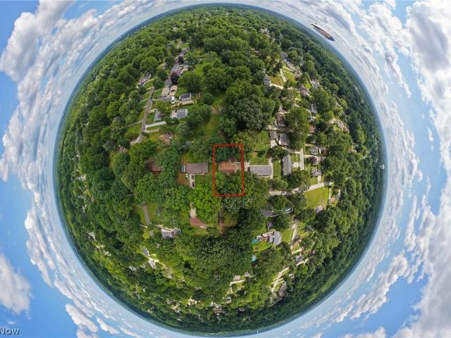 House for sale in Summit, Ohio