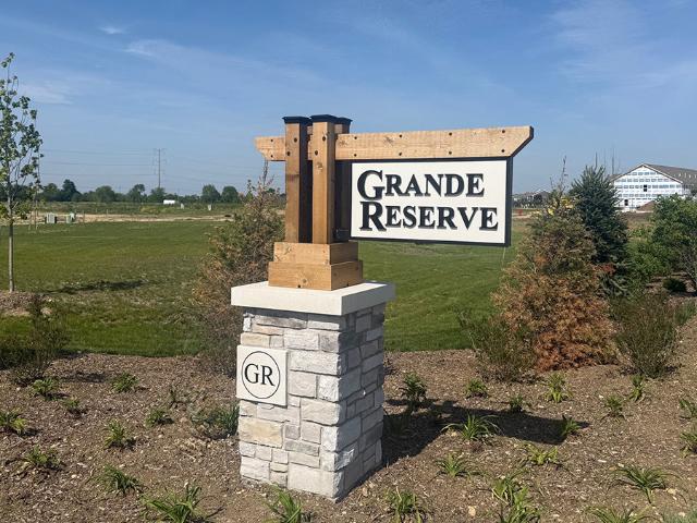 Townhouse for sale in Bristol, Illinois