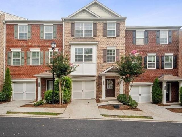 Townhouse for sale in Duluth, Georgia