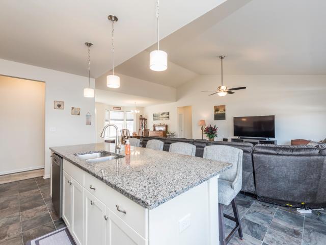 House for sale in Mchenry, Illinois