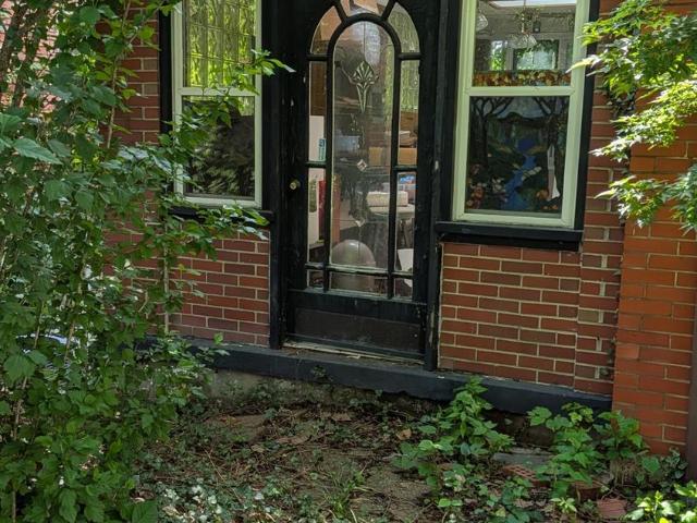 House for sale in Roselawn, Ohio
