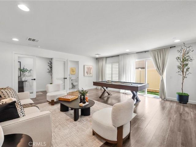 Townhouse for sale in Canyon Country, California