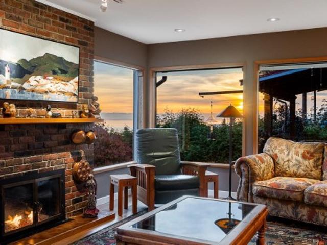 House for sale in Dundarave, West Vancouver