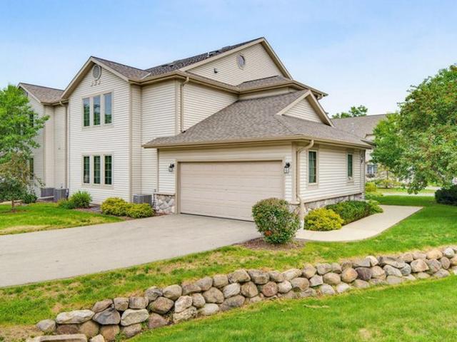 Condo for sale in Delafield, Wisconsin
