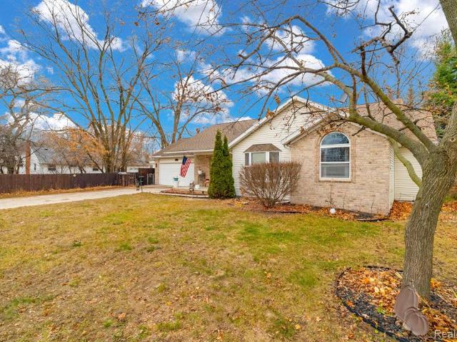 House for sale in Fort Gratiot, Michigan