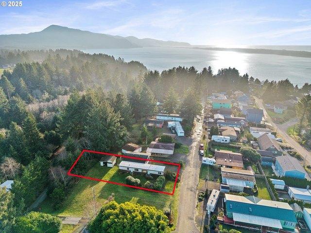 House for sale in Oregonia