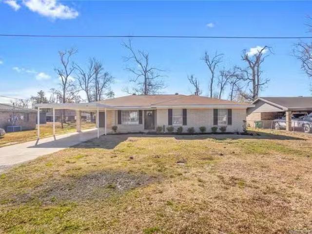 House for rent in Sulphur