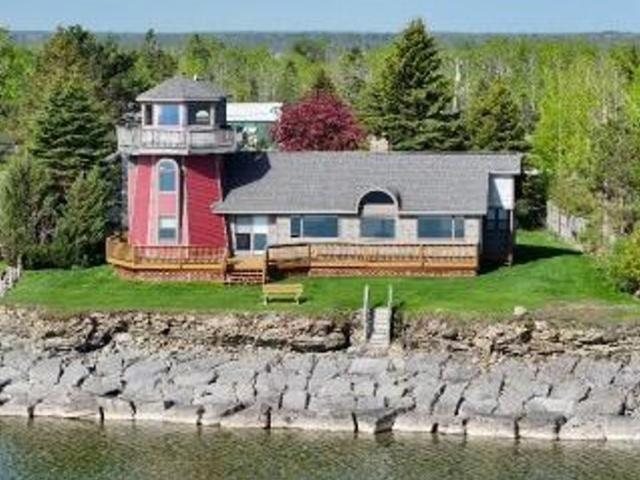 House for sale in Alpena