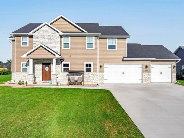 House for sale in Neenah, Winnebago County